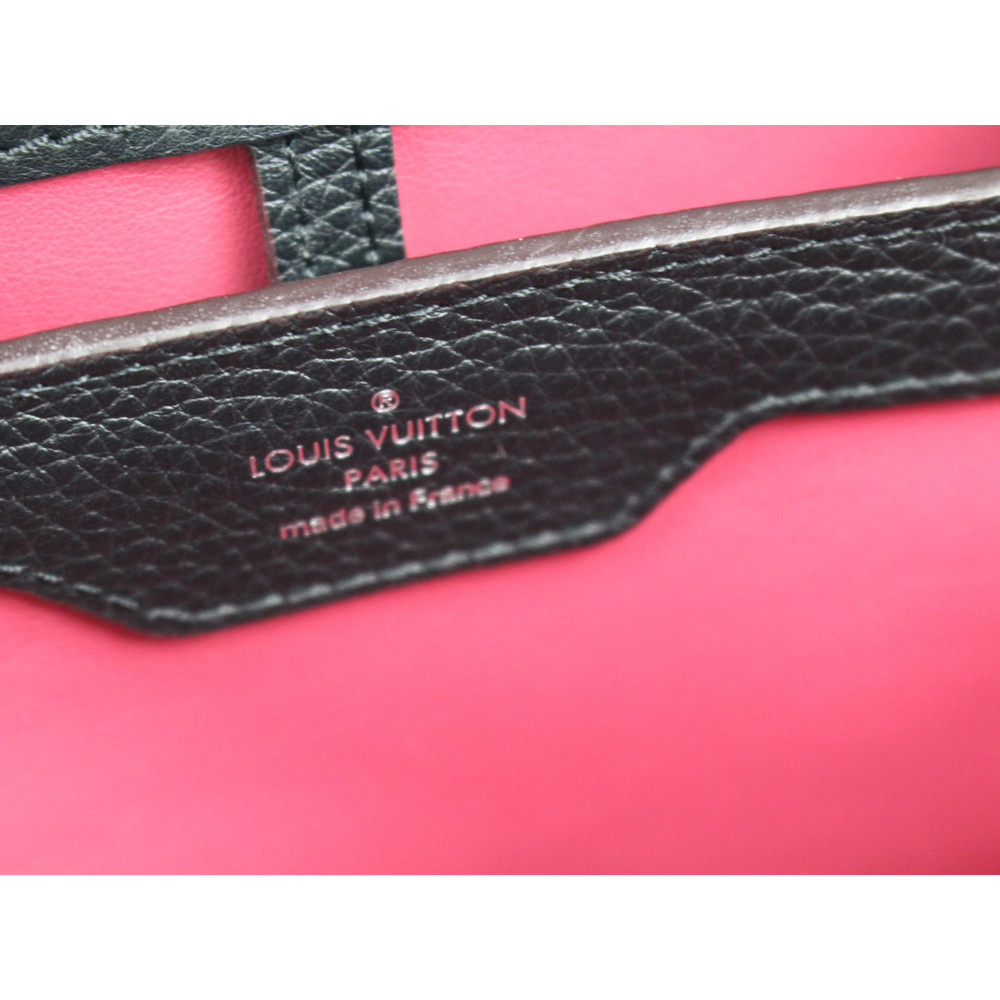 Louis Vitton Capucines PM Noir Handbag - Picture 9 of 12
